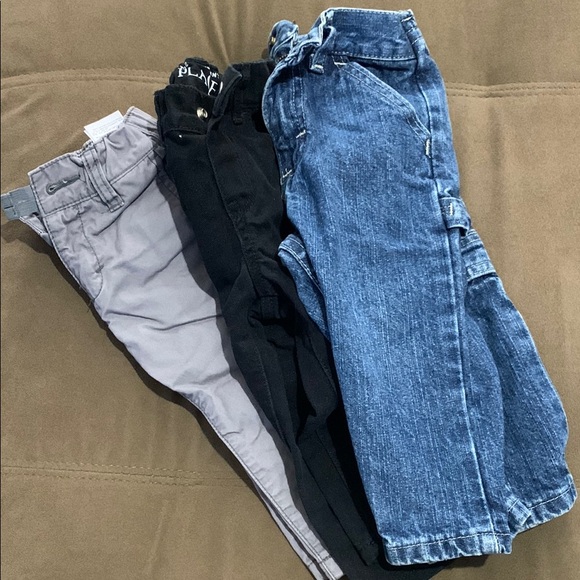 Bundle of Jeans and Pants in Blue, Black, and Gray 12-18 mos - Picture 1 of 1